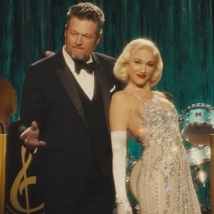 Blake shelton ft Gwen stefani You make me feel like Christmas